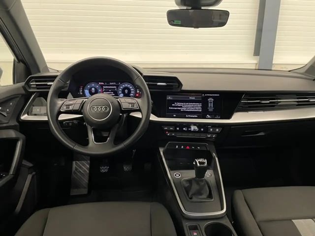 Audi A3 30 TDI Sedan