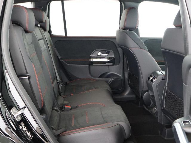 Mercedes-Benz GLB 180 