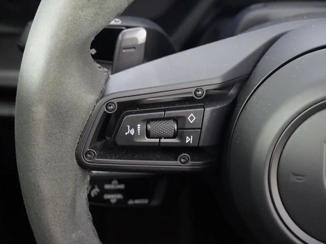 Porsche 992 4 Cabrio GTS Targa