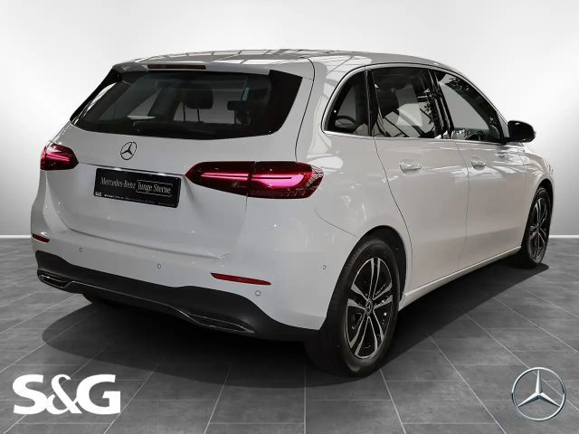 Mercedes-Benz B 180 PANORAMA+TOTWINKEL+360°+MBUX+LED+17 ZOLL