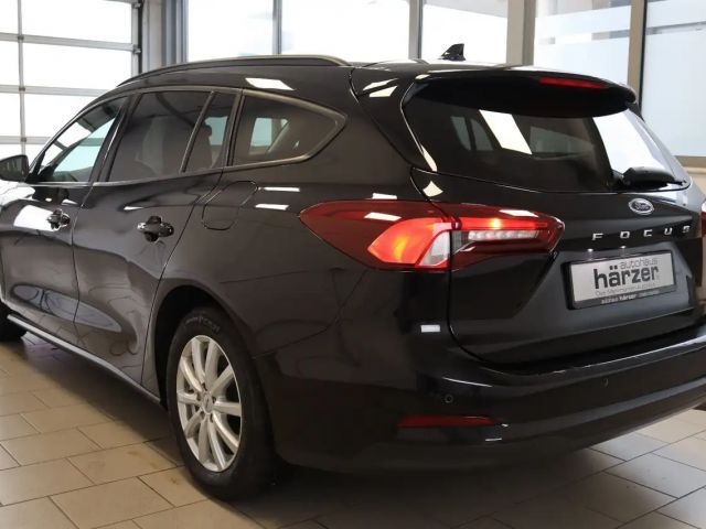 Ford Focus Cool & Connect