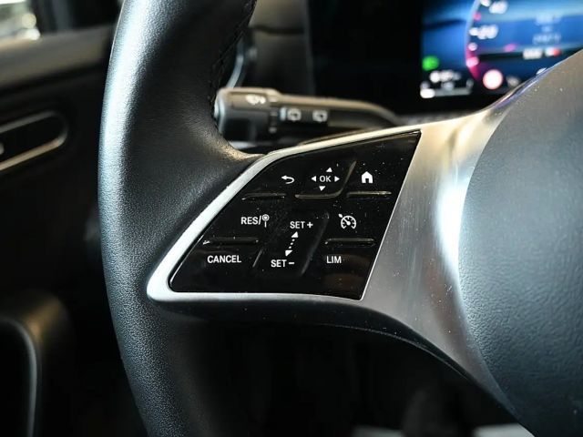 Mercedes-Benz A 180 A 180 d