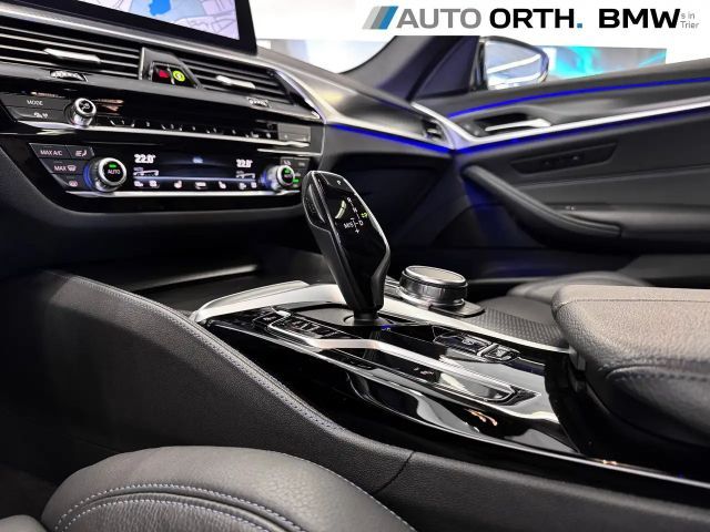 BMW 540 540d M-Sport Touring xDrive