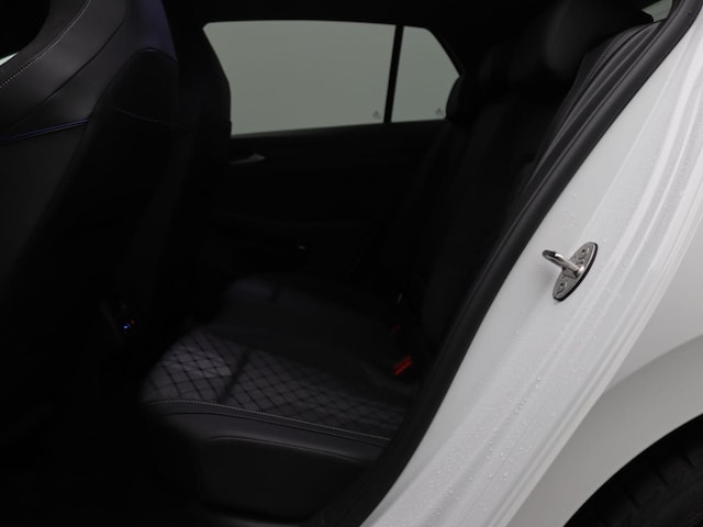 Volkswagen Golf 2.0 TDI DSG R-Line