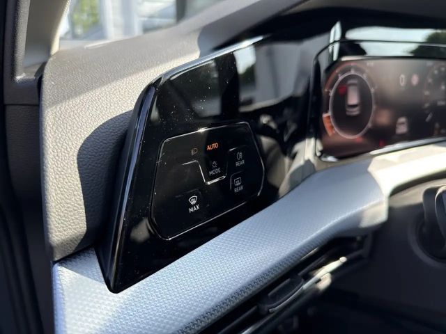 Volkswagen Golf 1.5 TSI Golf VIII