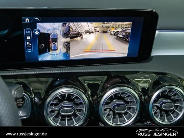 Mercedes-Benz A 220 4MATIC AMG Line