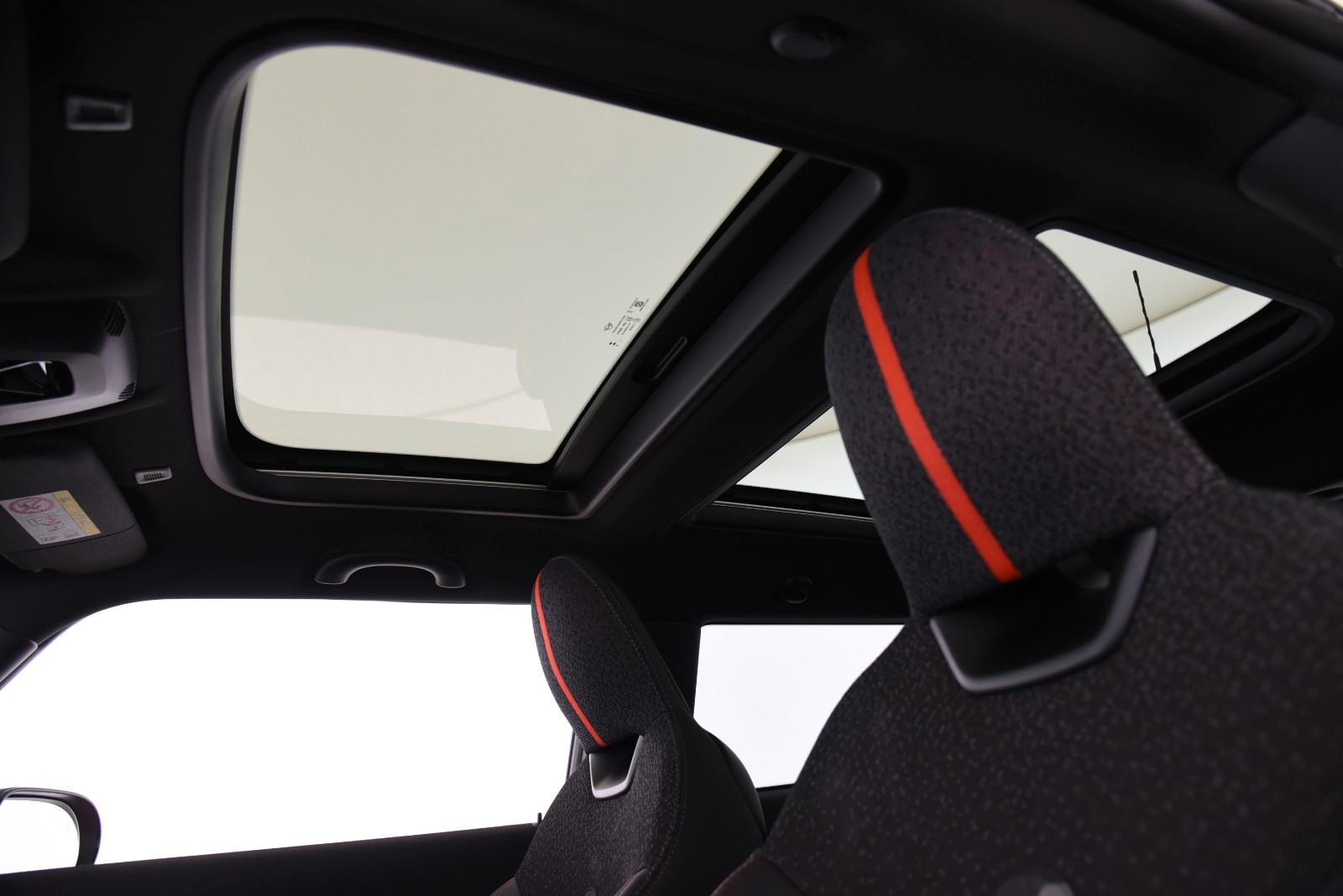 MINI Cooper John Cooper Works