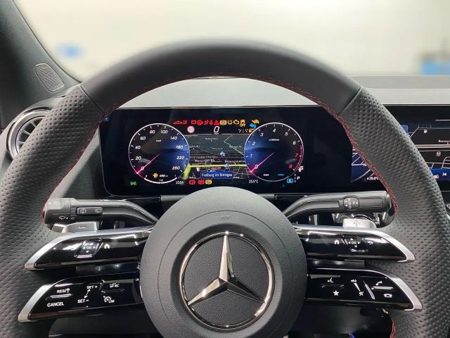 Mercedes-Benz GLA 200 AMG Line