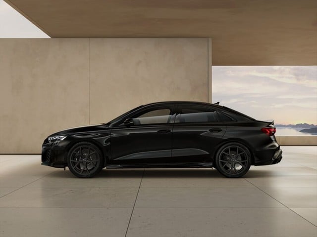 Audi RS3 Quattro S-Tronic Sedan