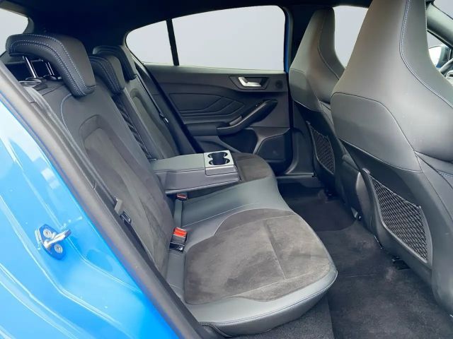 Ford Focus EcoBoost ST Line
