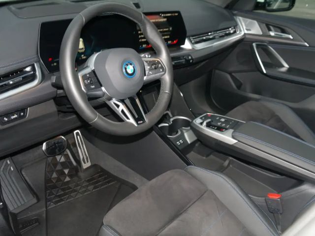 BMW iX1 xDrive30