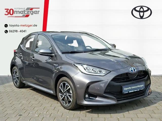 Toyota Yaris Hatchback Hybride Team D