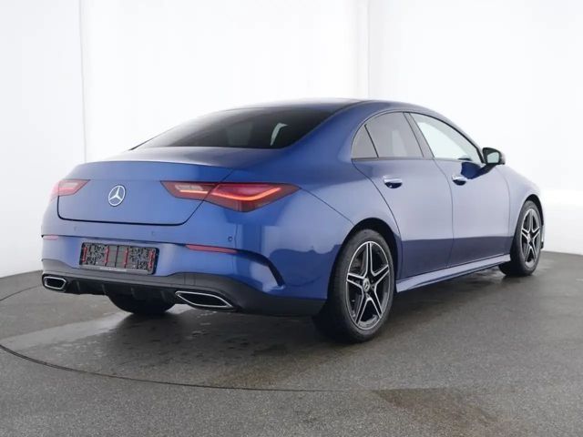 Mercedes-Benz CLA 200 AMG Line Coupé