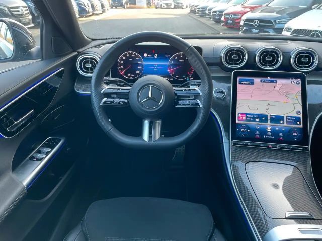Mercedes-Benz C 200 4MATIC AMG Line Sedan