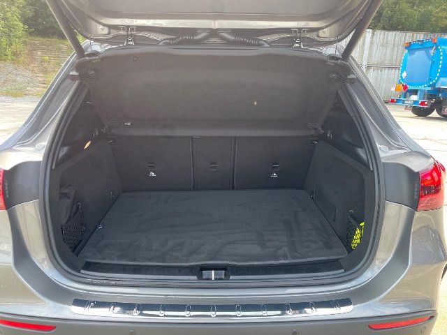 Mercedes-Benz GLA 200 AMG Line GLA 200 d