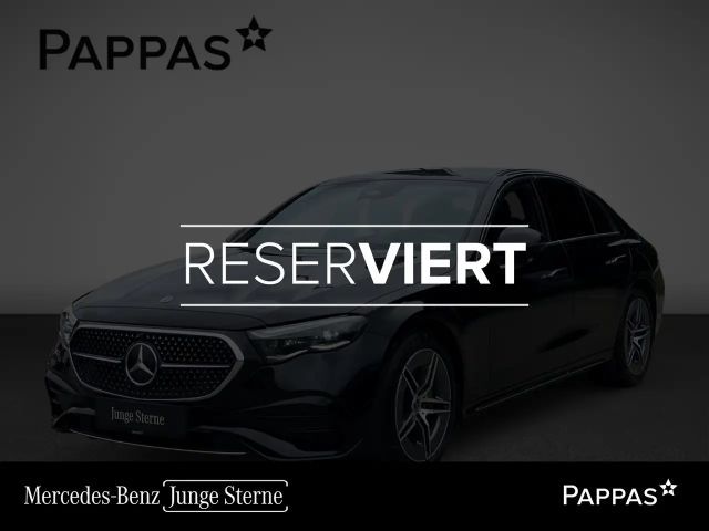 Mercedes-Benz E 220 AMG Line E 220 d Sedan