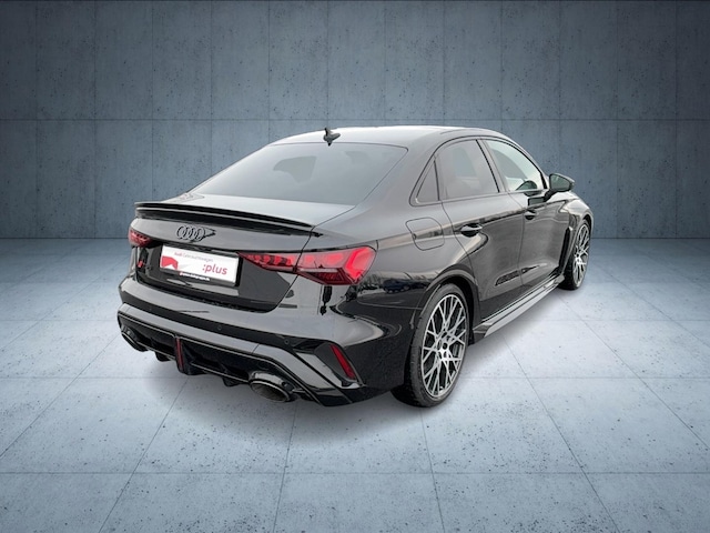 Audi RS3 Quattro S-Tronic Sedan