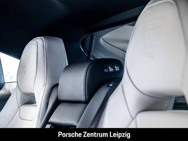 Porsche Panamera 4 E-Hybrid