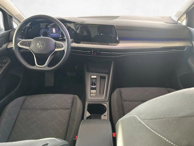 Volkswagen Golf 1.5 eTSI DSG Life Variant