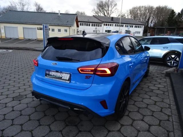 Ford Focus EcoBoost ST Line