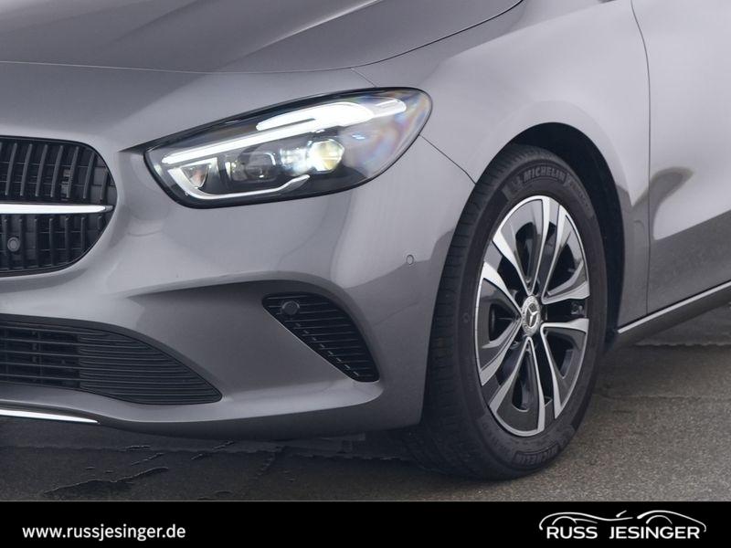 Mercedes-Benz B 180 Sedan