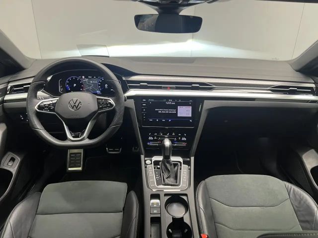 Volkswagen Arteon 2.0 TSI DSG R-Line