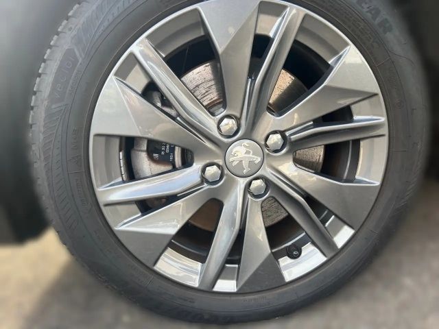 Peugeot E-208 Active Pack