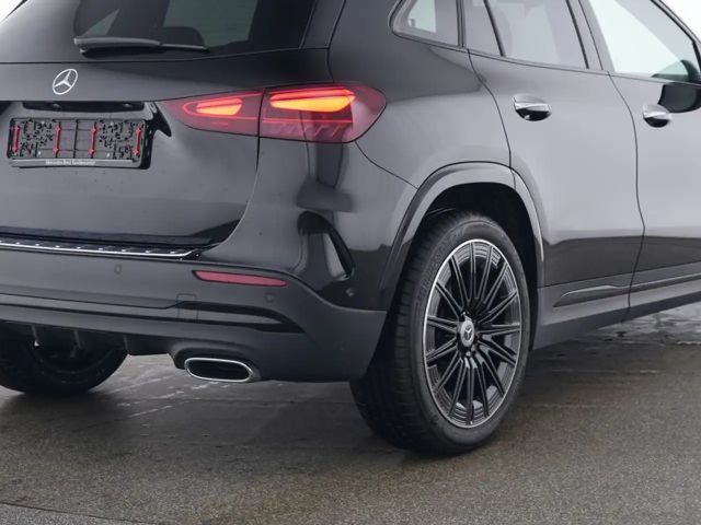 Mercedes-Benz GLA 200 AMG Line