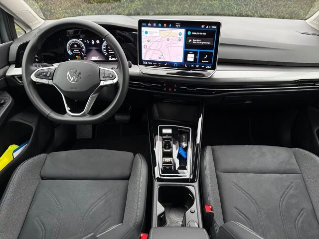 Volkswagen Golf 1.5 eTSI DSG Golf VIII Style