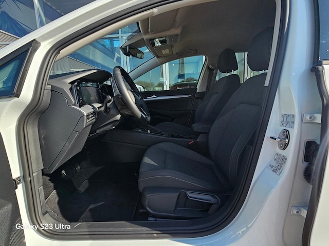 Volkswagen Golf 1.5 eTSI DSG Life Variant