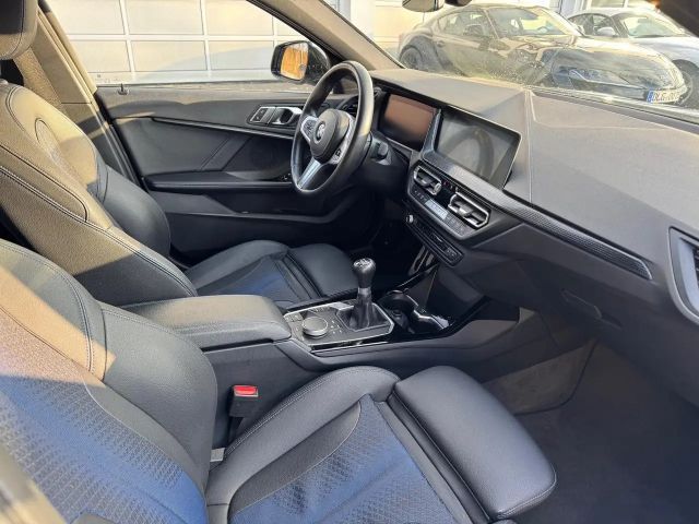 BMW 118 118i M-Sport Sedan