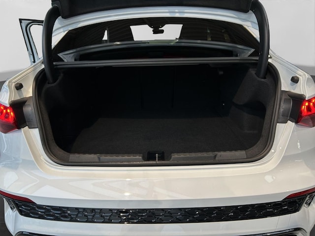 Audi RS3 Quattro S-Tronic Sedan