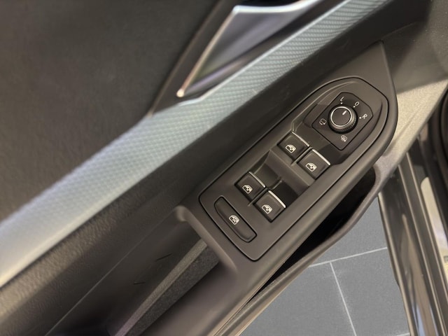 Volkswagen Golf DSG Life Variant