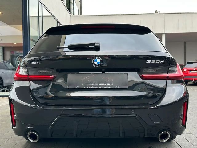BMW 330 330d M-Sport Touring xDrive
