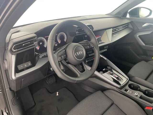 Audi A3 30 TFSI Sedan