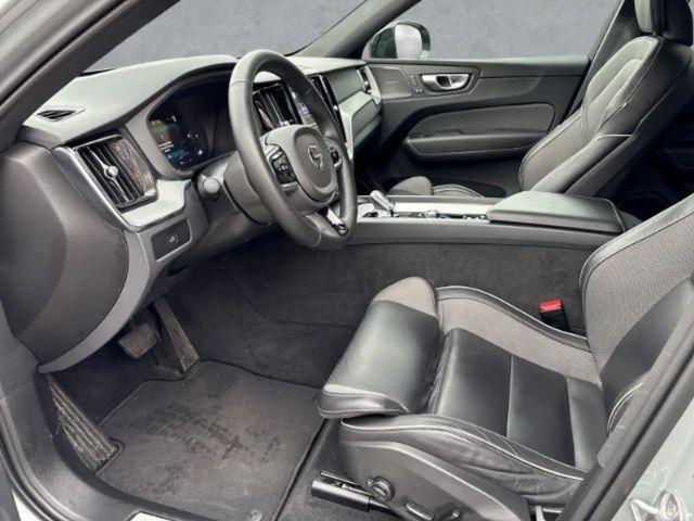 Volvo XC60 Dark Plus