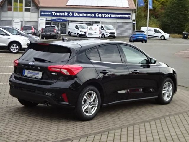 Ford Focus Cool & Connect