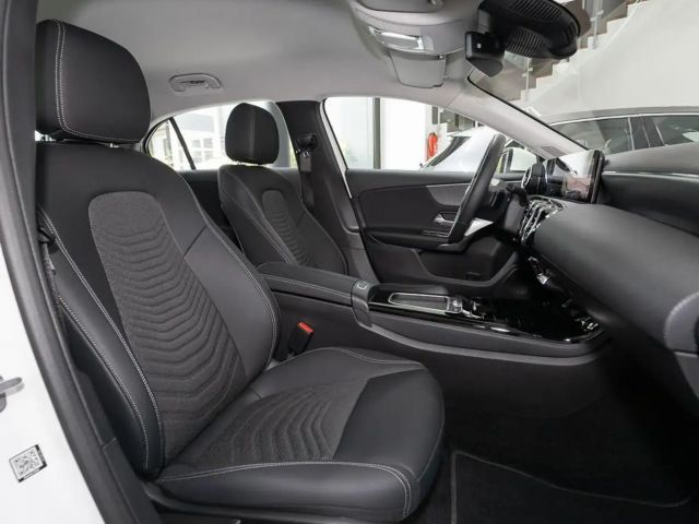 Mercedes-Benz A 180 Hatchback