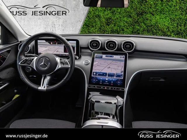 Mercedes-Benz C 200 AVANTGARDE Sedan