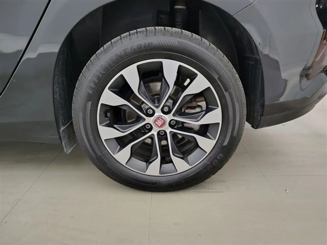 Fiat Tipo climatisation auto / CarPlay