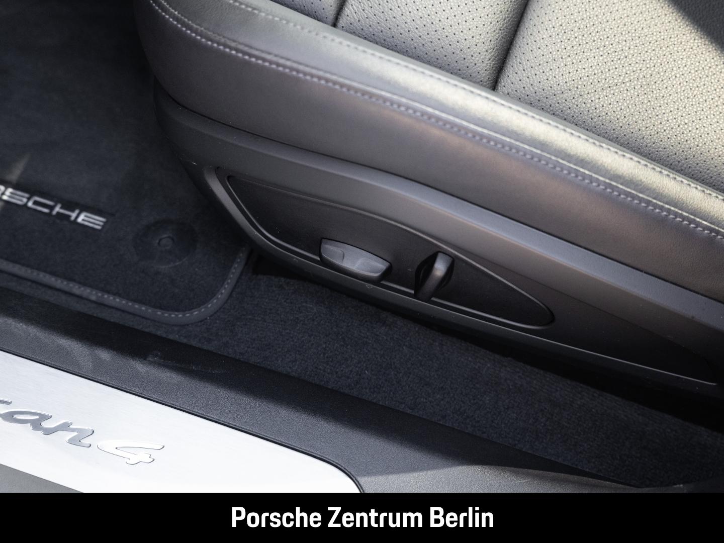 Porsche Taycan 4 Cross Turismo