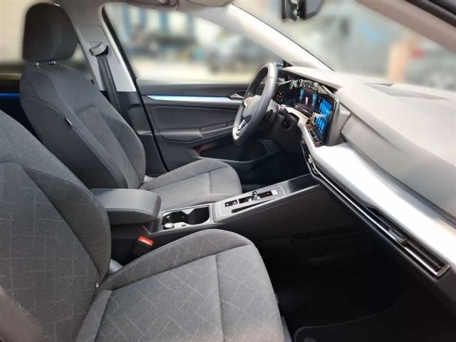 Volkswagen Golf 1.5 eTSI DSG Life