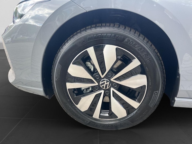 Volkswagen Golf 1.5 TSI IQ.Drive