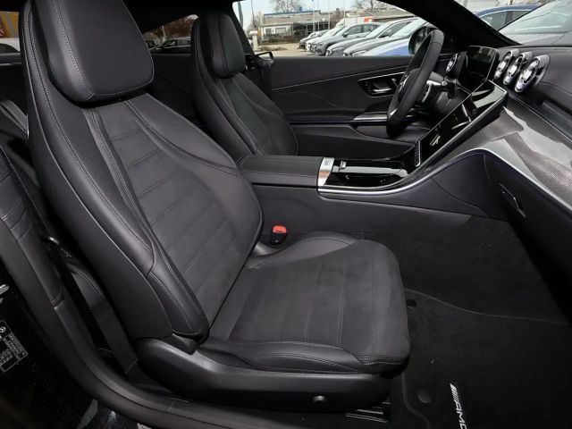 Mercedes-Benz CLE 300 4MATIC AMG Line Coupé