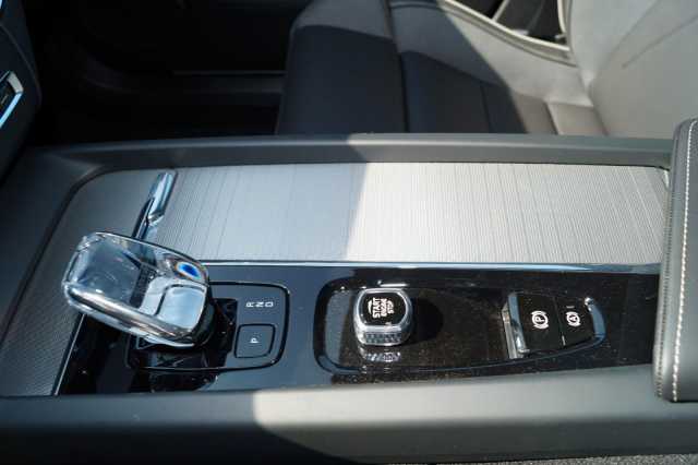 Volvo XC60 AWD Dark Ultimate