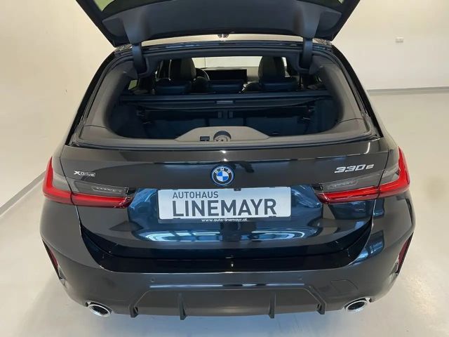 BMW 330 330e M-Sport Touring xDrive