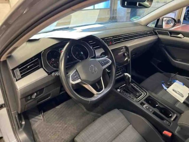 Volkswagen Passat 2.0 TDI Business DSG Variant
