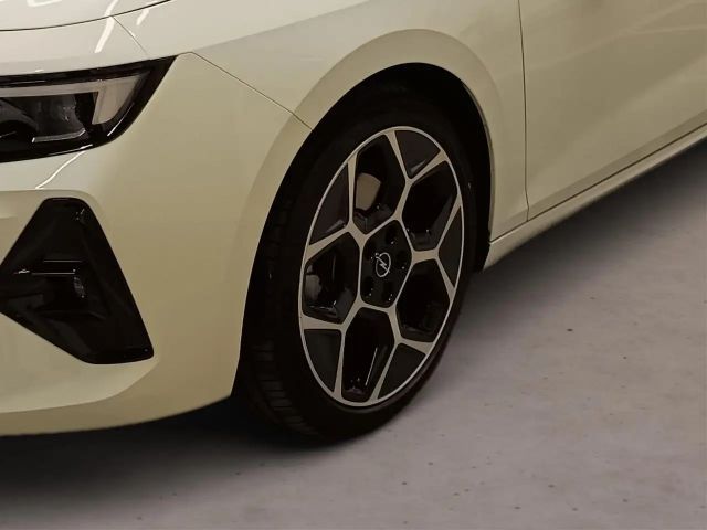 Opel Astra Sports Tourer Ultimate