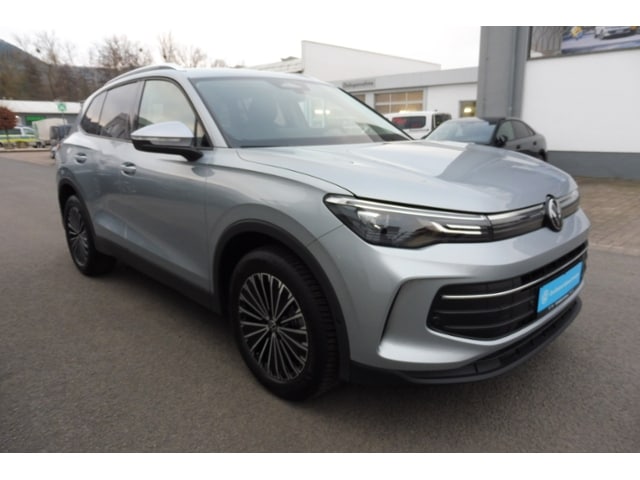 Volkswagen Tiguan 1,5 TSI 7DSG AHK,LM,Navi