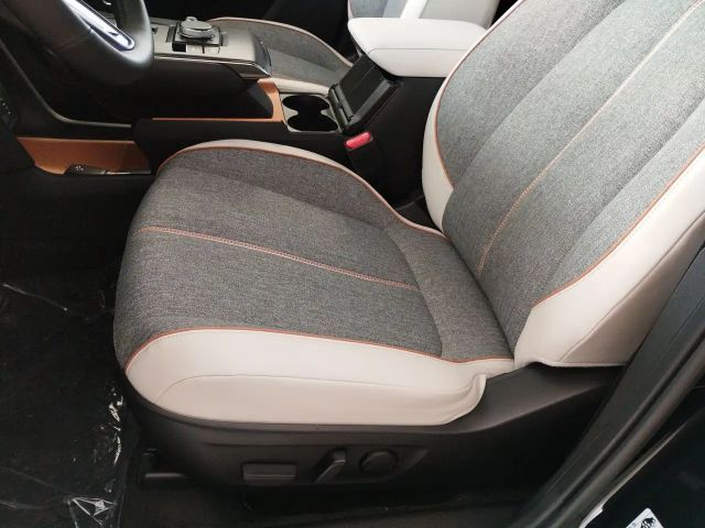 Mazda MX-30 R-EV MAKOTO MOCO